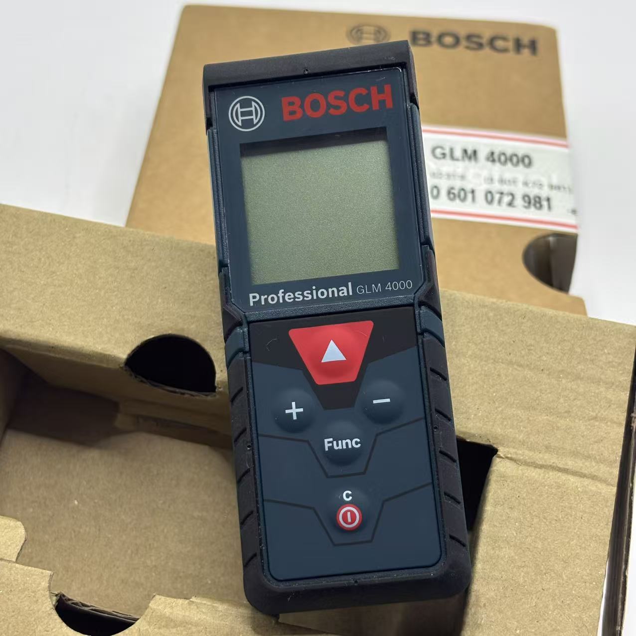 Test Instruments - BOSCH GLM 4000 Laserowy dalmierz cyfrowy